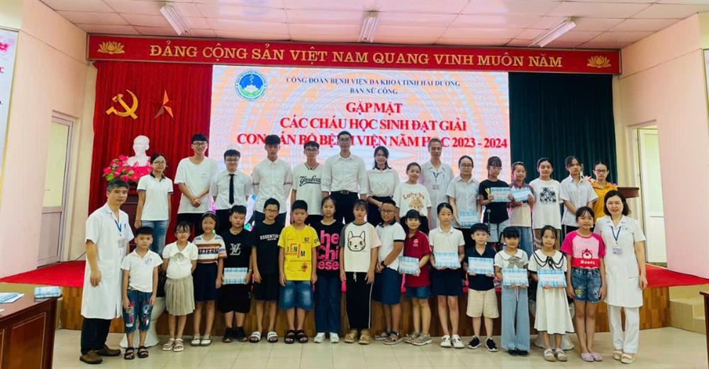 Tổ chức gặp mặt các cháu Học sinh giỏi đạt giải năm 2023 – 2024